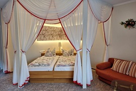 Hochzeitszimmer im Hotel Parkschänke Zabeltitz