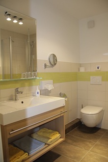 Gästebad neu im Hotel Parkschänke Zabeltitz